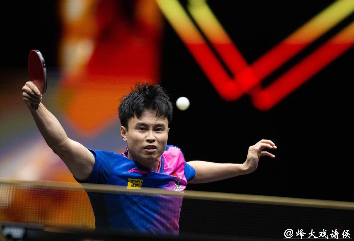 WTT多哈球星挑战赛｜国乒会师男单决赛制造久违的惊喜，周启豪夺得唯一冠军